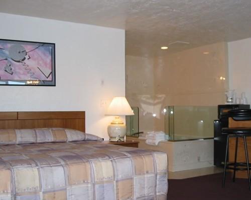 Red Carpet Inn Medford Rum bild